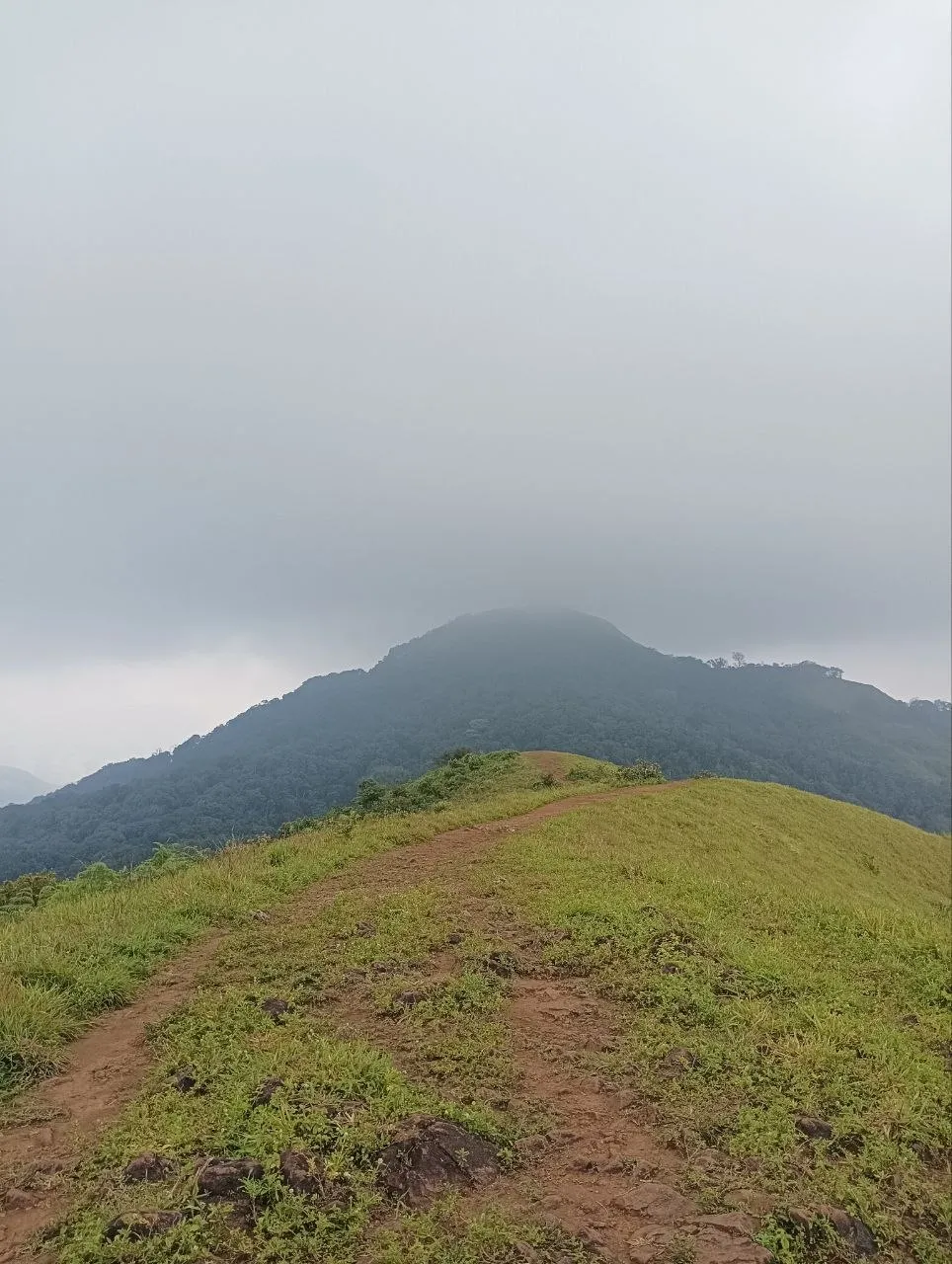 Ettina bhuja peak